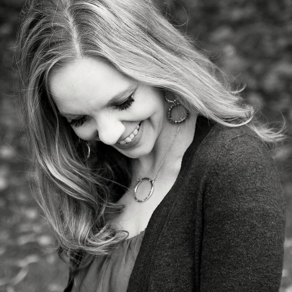 Meet your Posher, Hilary